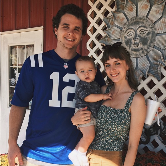 Meet your Posher, Macy - Picture 4 of 4